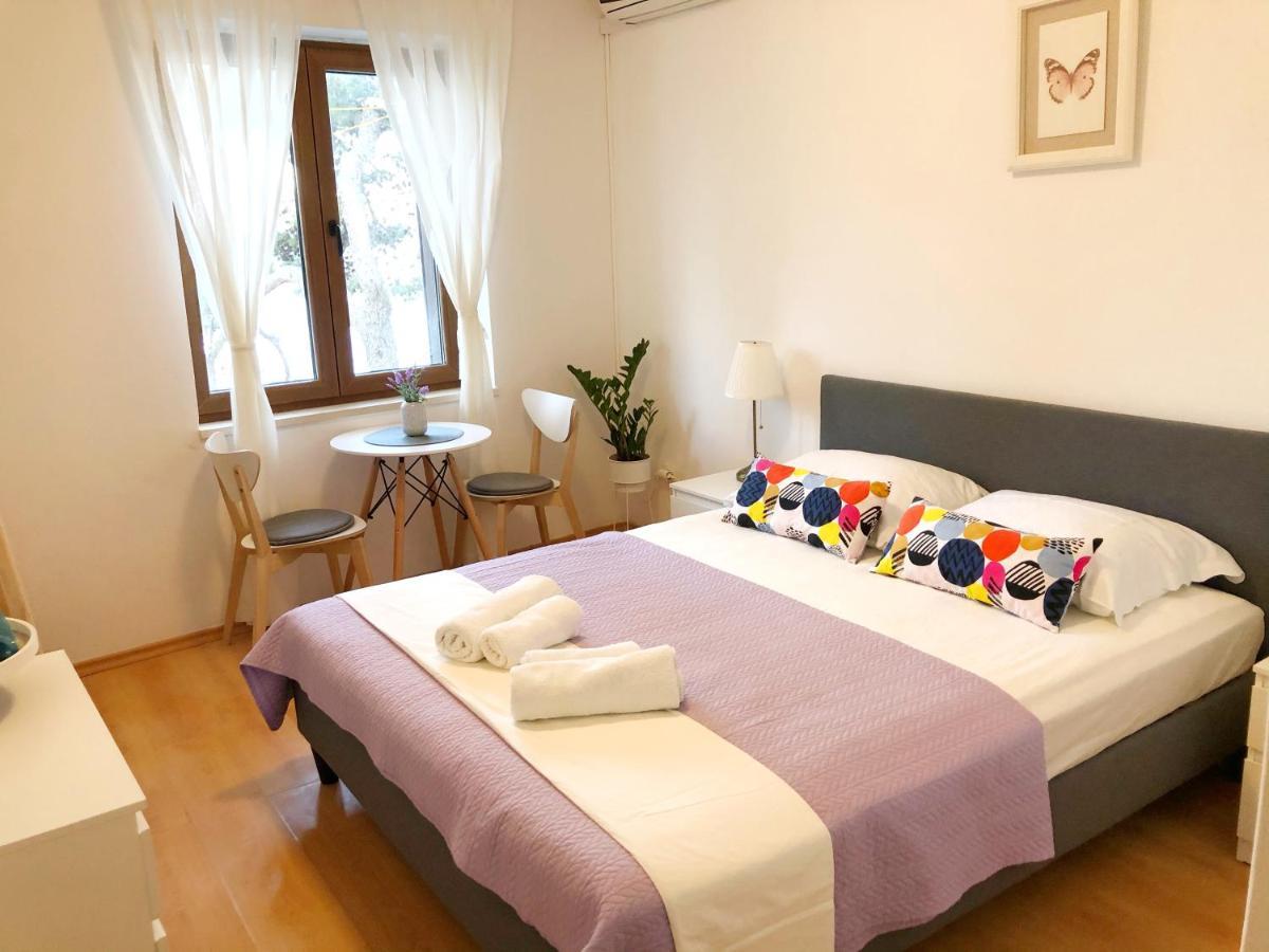 Отель Rondina House Корчула Экстерьер фото